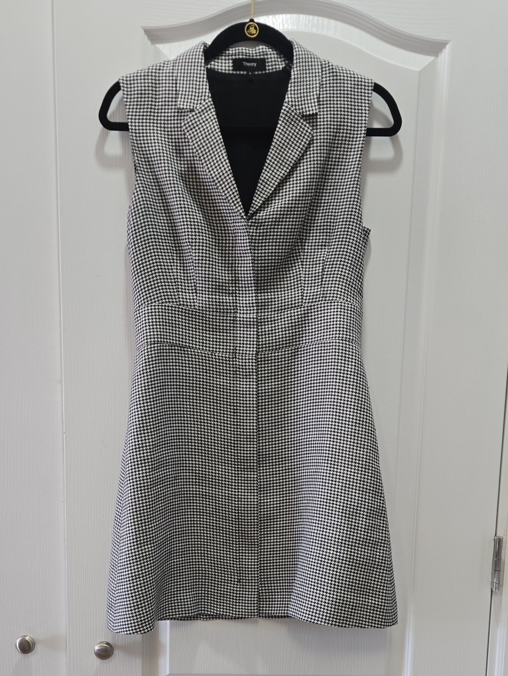 Theory Black & White Houndstooth Notched Collar Sleeveless Dress